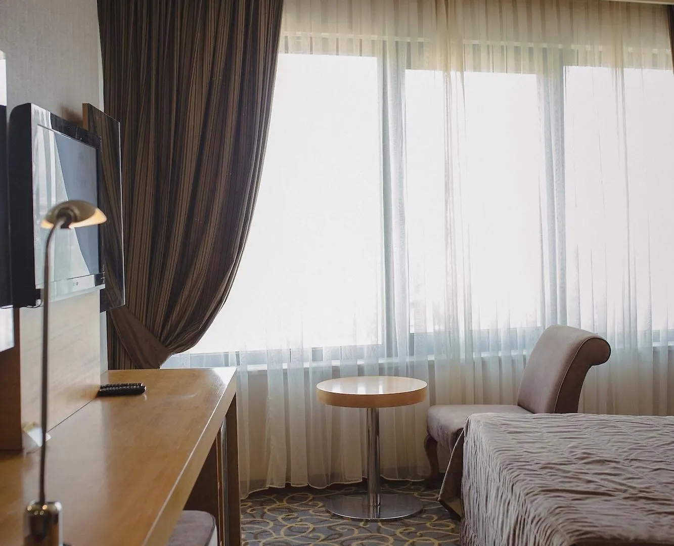 Volley Hotel 伊兹密尔 4*,