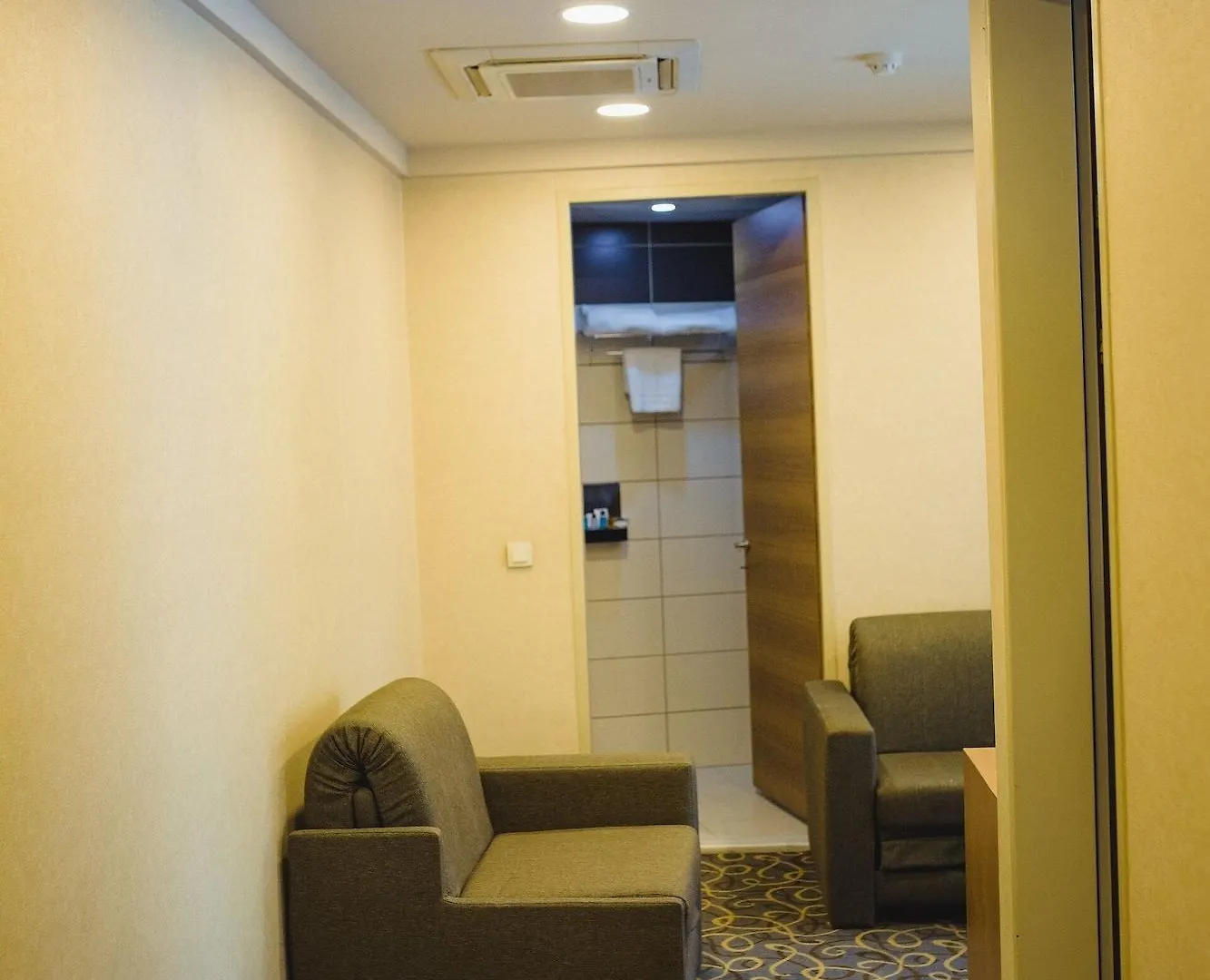 Volley Hotel Измир 4*,  Турция