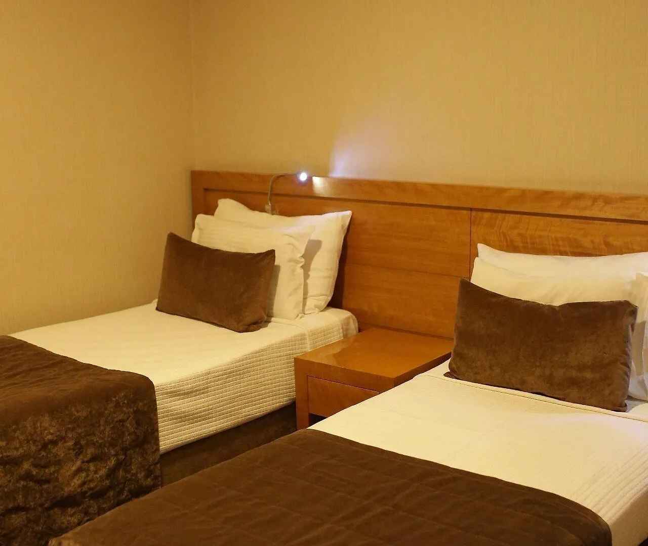 Volley Hotel Измир